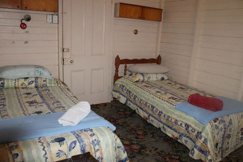 Carlon's Hotel - Mackay Tourism 3