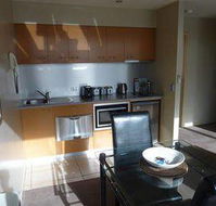 Flinders Lane Holiday Apartments - Mackay Tourism