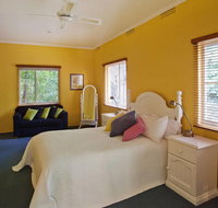 Corktree Cottage - Mackay Tourism