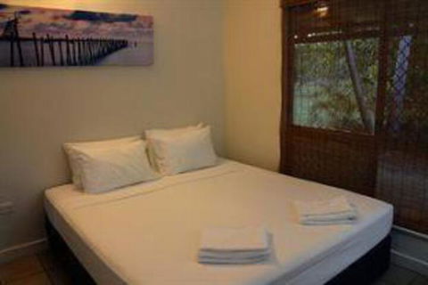 Shortstays Bush Escapes - Mackay Tourism 0
