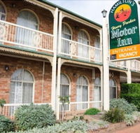 Hamilton's Henry Parkes Motor Inn Parkes - Mackay Tourism