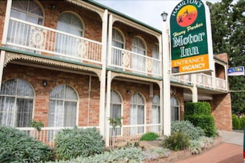 Hamilton's Henry Parkes Motor Inn, Parkes - Mackay Tourism 0