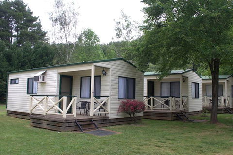 Porepunkah Pines Holiday Park - Mackay Tourism 3