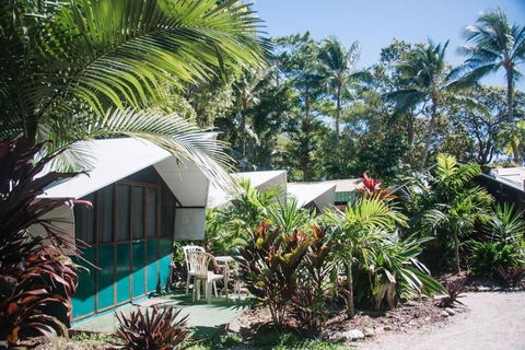 Dougies Backpackers - Mackay Tourism 0