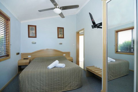 Surf Beach Holiday Park - Mackay Tourism 5