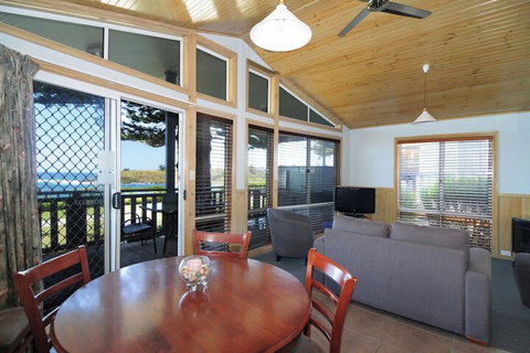 Surf Beach Holiday Park - Mackay Tourism 6