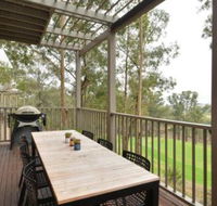 Villa 3br Tranquility Resort Condo located within Cypress Lakes Resort nothing is more central - Mackay Tourism
