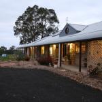 BellbirdHill Bed & Breakfast - Mackay Tourism 0
