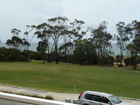 Central Luxury With Fabulous Views - Mackay Tourism 3