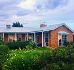 Melbourne Garden Bed  Breakfast - Mackay Tourism