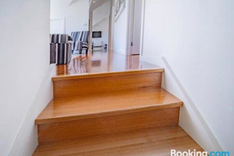 Bayview Loft - Mackay Tourism 4