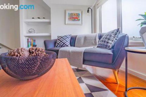 Bayview Loft - Mackay Tourism 0