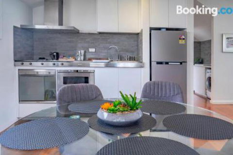 Bayview Loft - Mackay Tourism 3