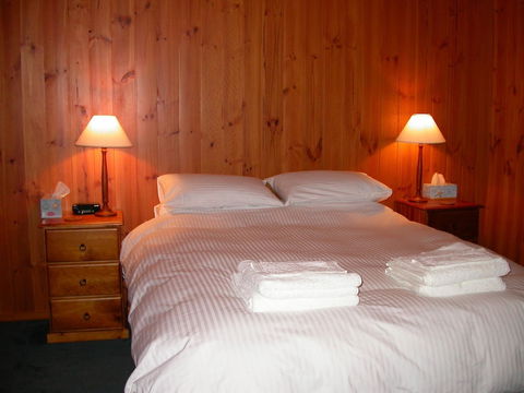 Greenwood Cabin In Kangaroo Valley - Mackay Tourism 4