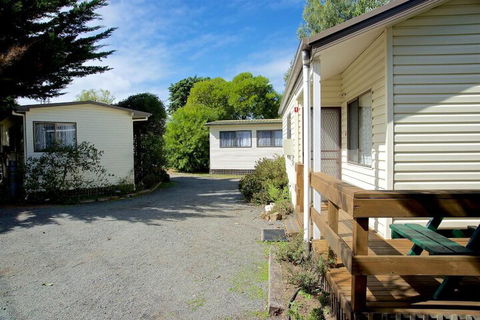 Triabunna Cabin And Caravan Park - Mackay Tourism 1