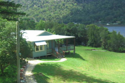 Singletons Retreat - Mackay Tourism 0