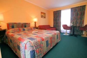 Heemskirk Motor Hotel - Mackay Tourism 5