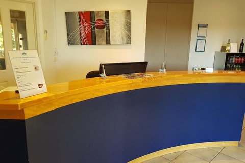 Great Divide Motor Inn - Mackay Tourism 5