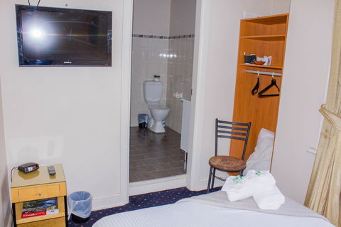 Gardners Inn Hotel - Mackay Tourism 6