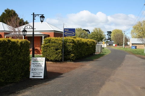 Ross Motel - Mackay Tourism 0