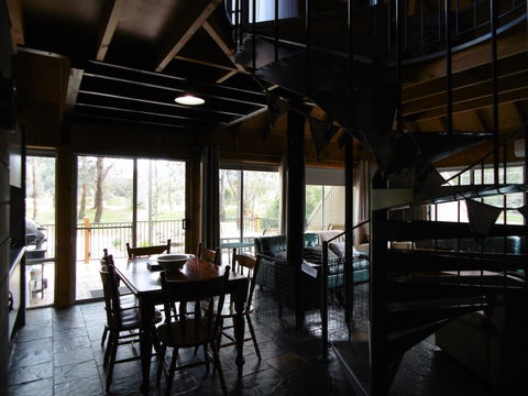 Grampians Getaway Resort - Mackay Tourism 4