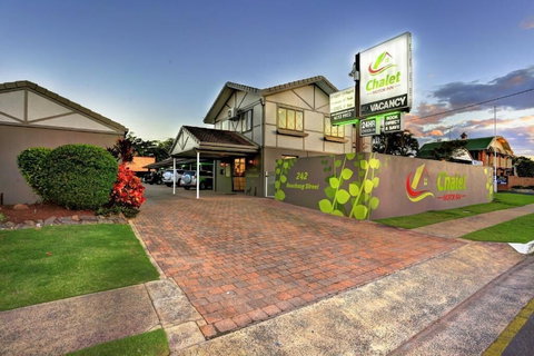 Chalet Motor Inn - Mackay Tourism 3