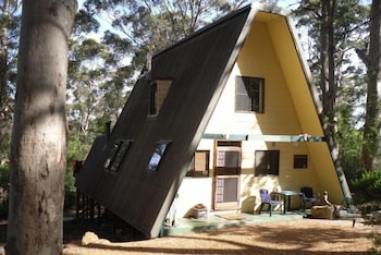 Green Leaves Cabin - Mackay Tourism 2