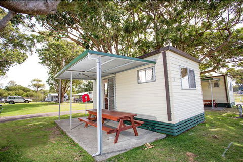Reflections Holiday Parks Hawks Nest - Mackay Tourism 4
