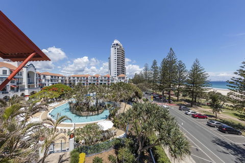 Oaks Gold Coast Calypso Plaza Suites - Mackay Tourism 3