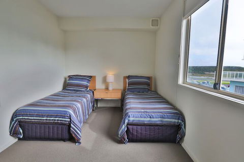 Lady Bay Resort - Mackay Tourism 7