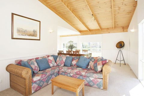 Beechworth Cedar Cottages - Mackay Tourism 2