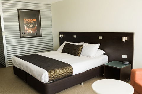 Station Motel Parkes - Mackay Tourism 6
