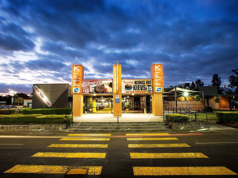 Nightcap At Keysborough Hotel - Mackay Tourism 3
