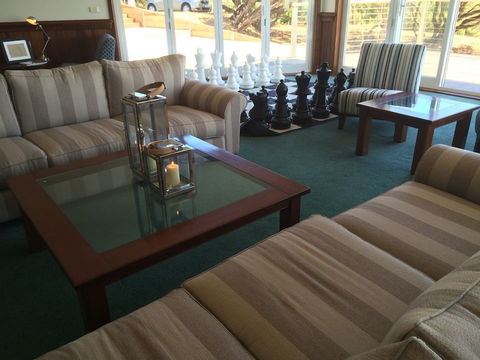 Views Pet Friendly Hotel â€“ Cape Schanck - Mackay Tourism 4