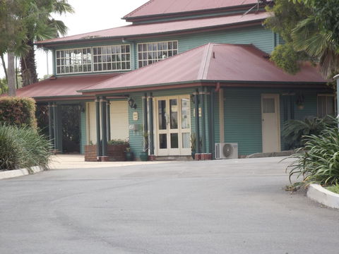 McNevins Loganholme Motel - Mackay Tourism 0