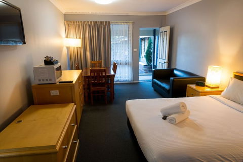 Old Maitland Inn - Mackay Tourism 3