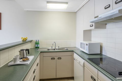 Waldorf Sydney Serviced Apartments - Mackay Tourism 6