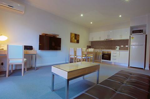 Brighton Serviced Apartments - Mackay Tourism 6