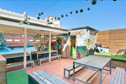 Funk House Backpackers - Mackay Tourism 0