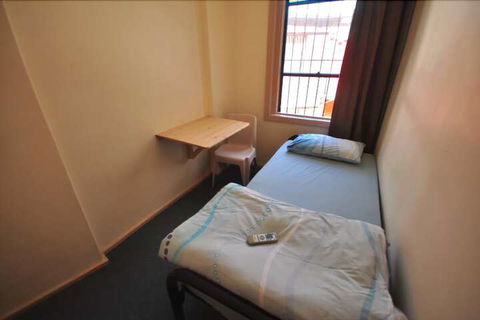 Funk House Backpackers - Mackay Tourism 6