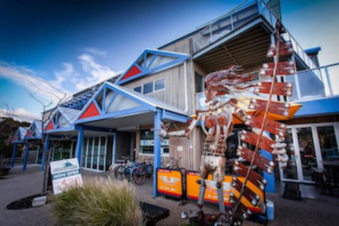 The Island Accommodation - Hostel - Mackay Tourism 0