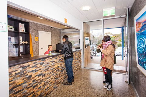 The Island Accommodation - Hostel - Mackay Tourism 3