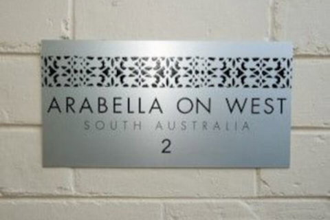 Arabella On West Apartments - Mackay Tourism 1