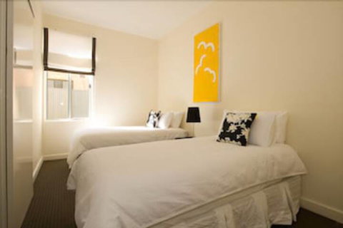 Arabella On West Apartments - Mackay Tourism 6