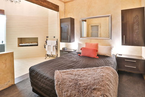 Indulge Apartments - Eighth Street - Mackay Tourism 5