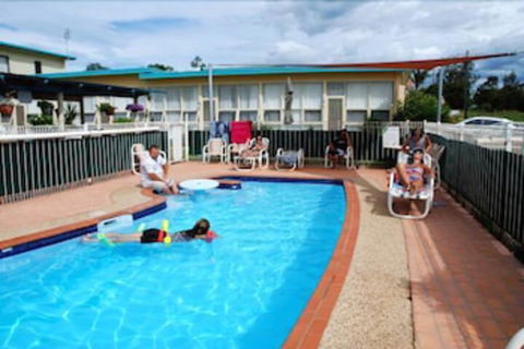 Mermaid Holiday Units - Mackay Tourism 0