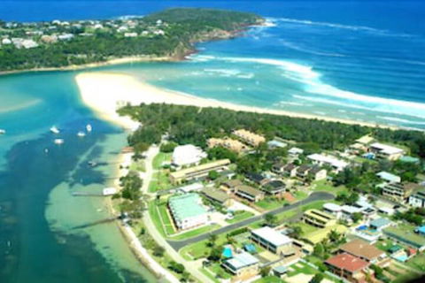 Mermaid Holiday Units - Mackay Tourism 1