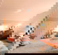 Hillview House - Mackay Tourism