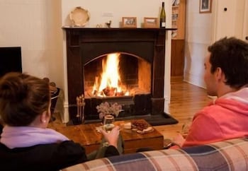 Brown's House Bed And Breakfast - Mackay Tourism 3