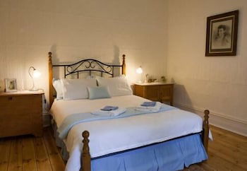 Brown's House Bed And Breakfast - Mackay Tourism 6